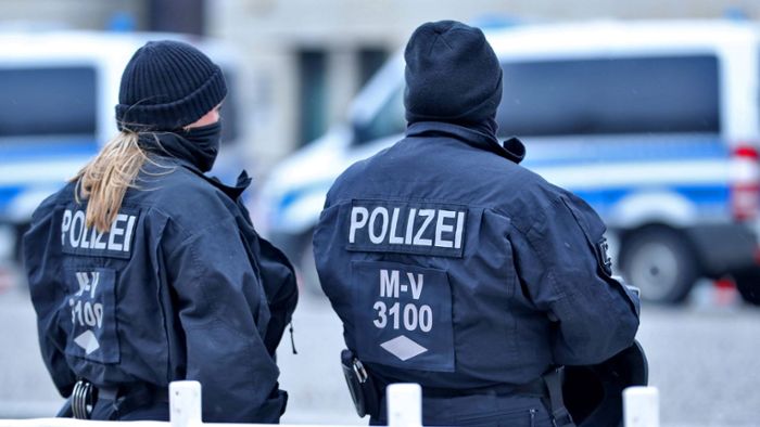 Polizei in Esslingen: Trickdiebin stiehlt hilfsbereitem Mann hochwertige Uhr