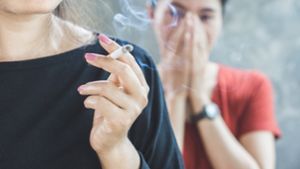 Rauchgeruch entfernen - 9 hilfreiche Tipps