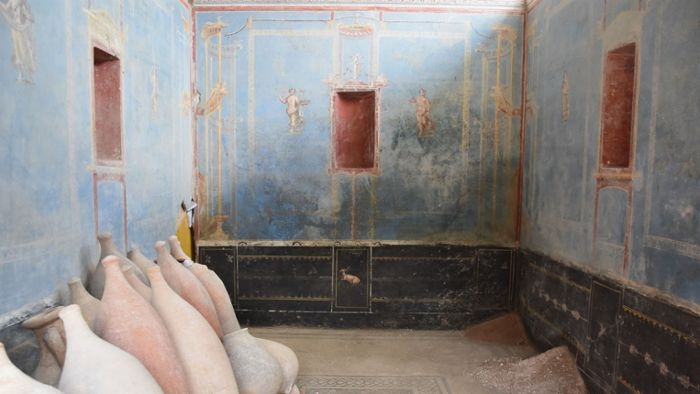 Blauer Raum für Rituale in Pompeji freigelegt
