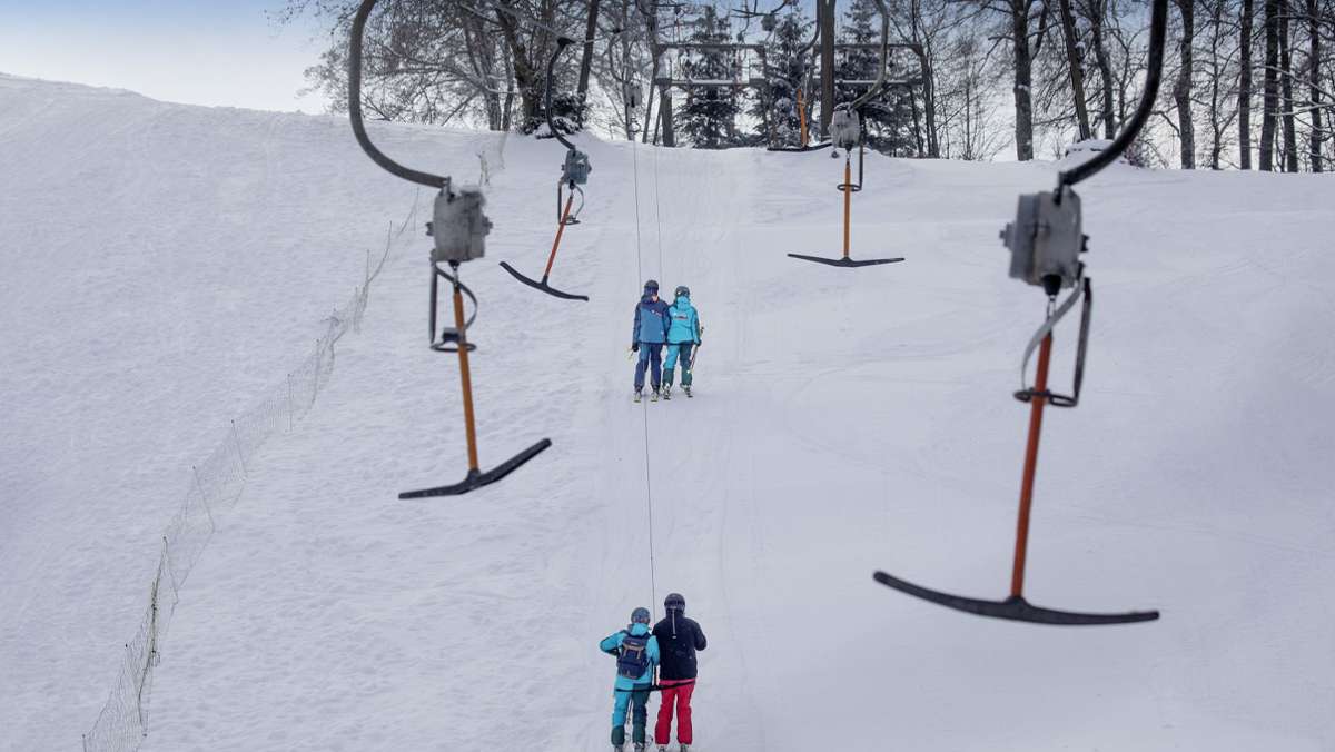Rent a Lift auf der Schwäbischen Alb: Auf Skiern in den Sonnenaufgang